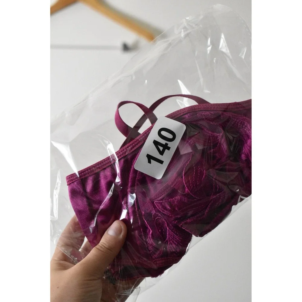 Unbranded lingerie set